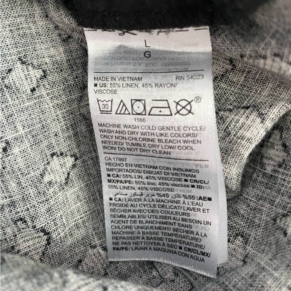 Old Navy | Linen Blend Printed Shorts - Picture 4 of 4